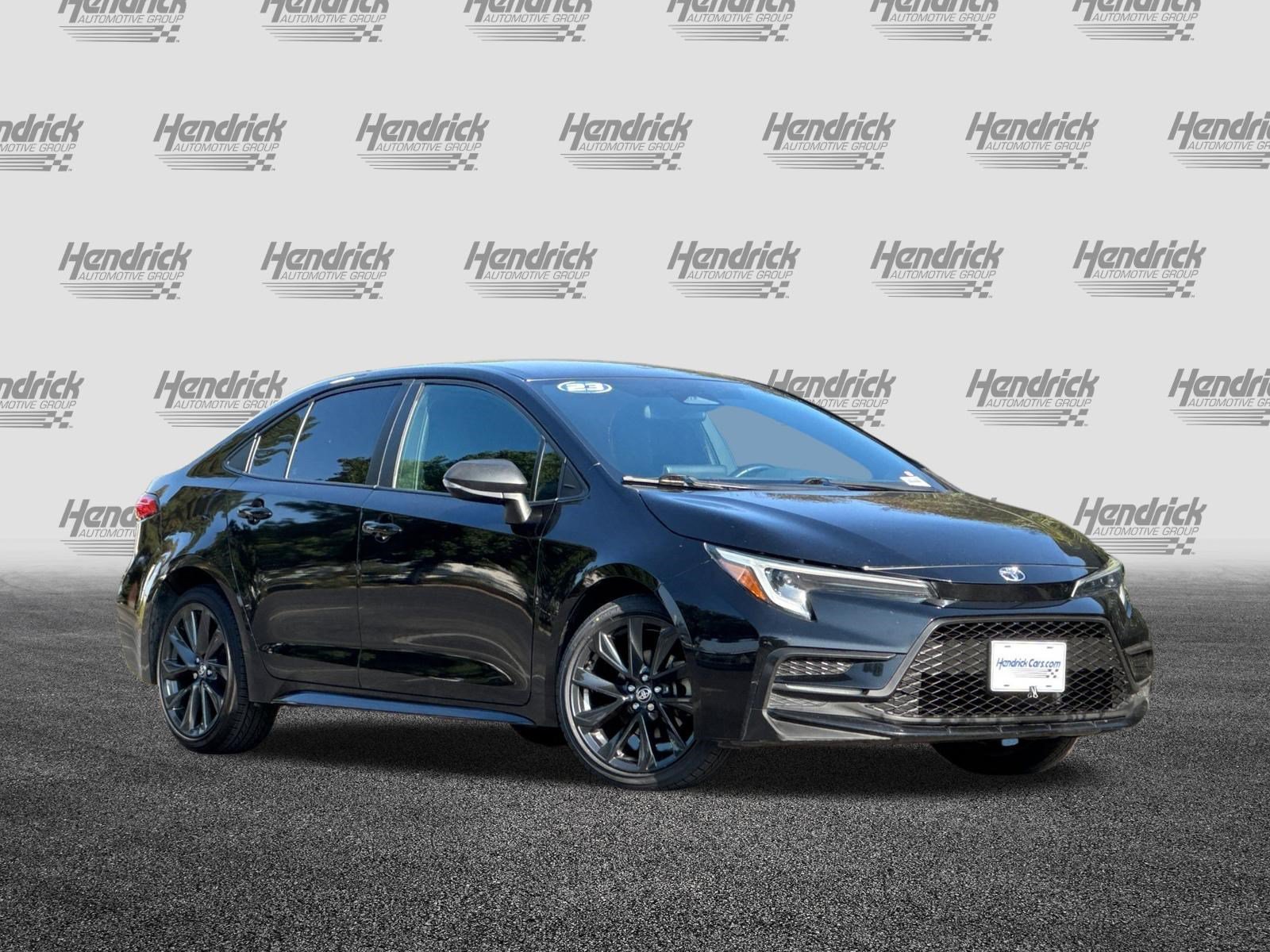 Used 2023 Toyota Corolla SE w/ Carpet Mat Package (TMS) FWD image 2