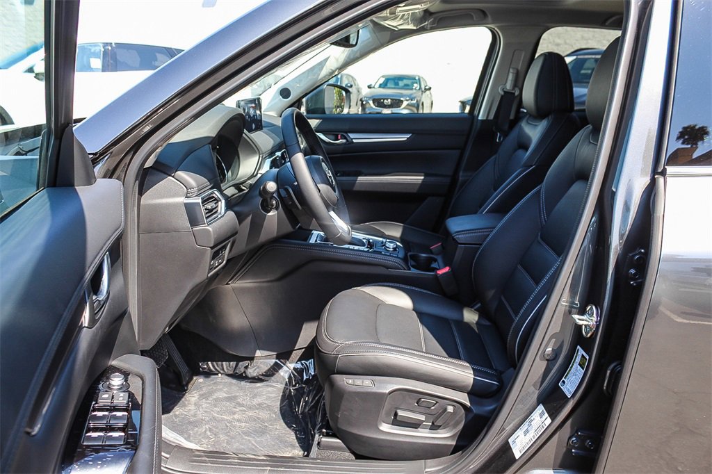 New 2025 MAZDA CX-5 AWD 2.5 S w/ Premium Plus Pkg image 17