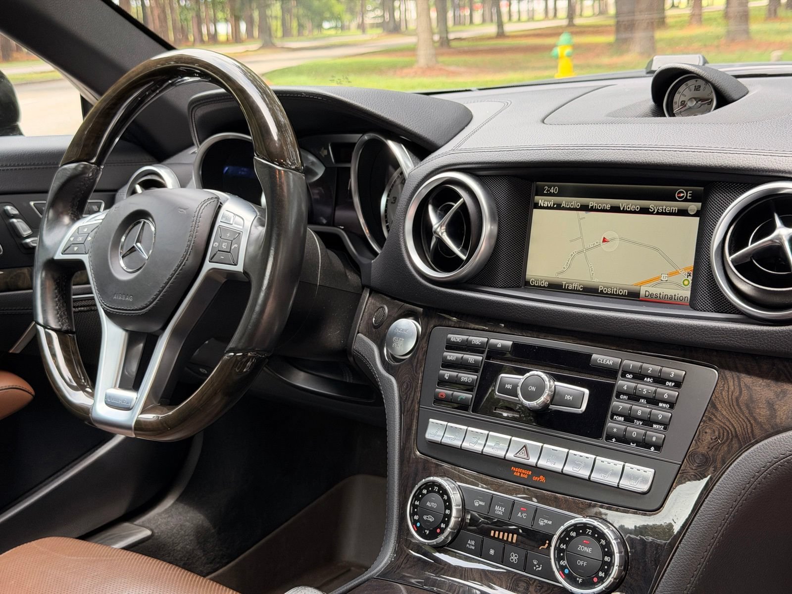 Used 2015 Mercedes-Benz SL 400 image 15