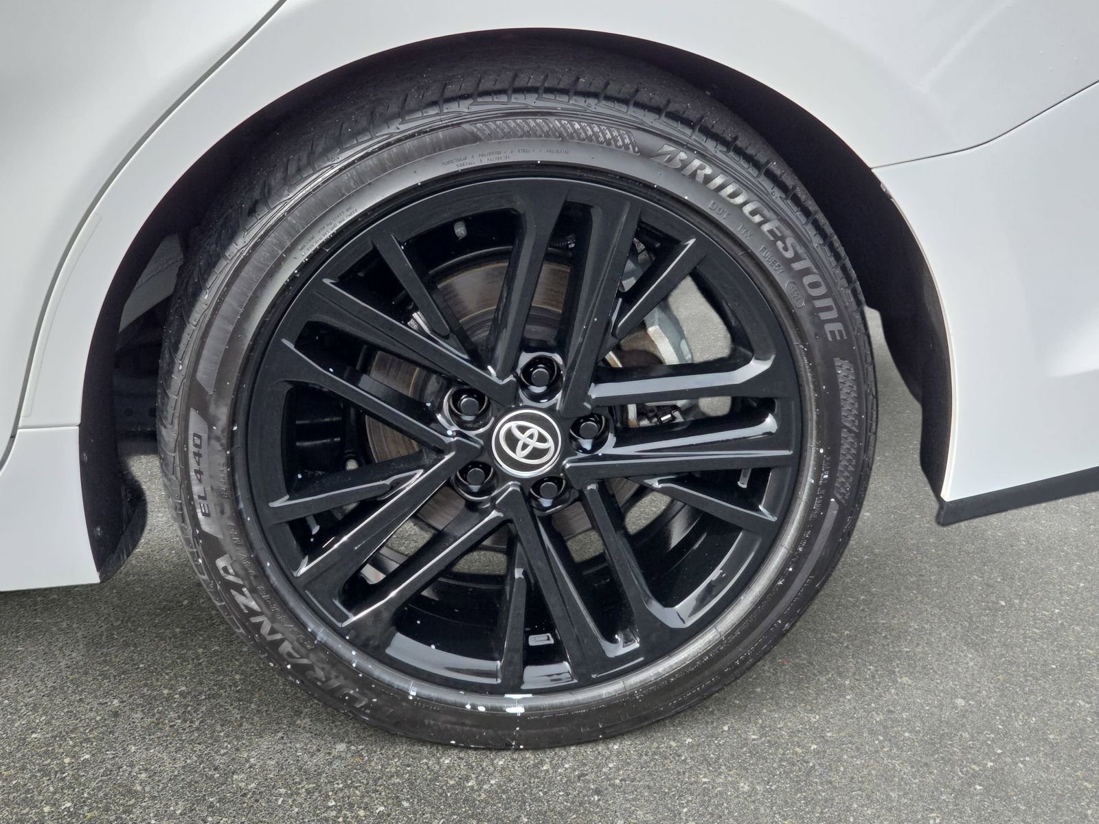 Used 2025 Toyota Camry SE w/ Multimedia Upgrade Package image 32