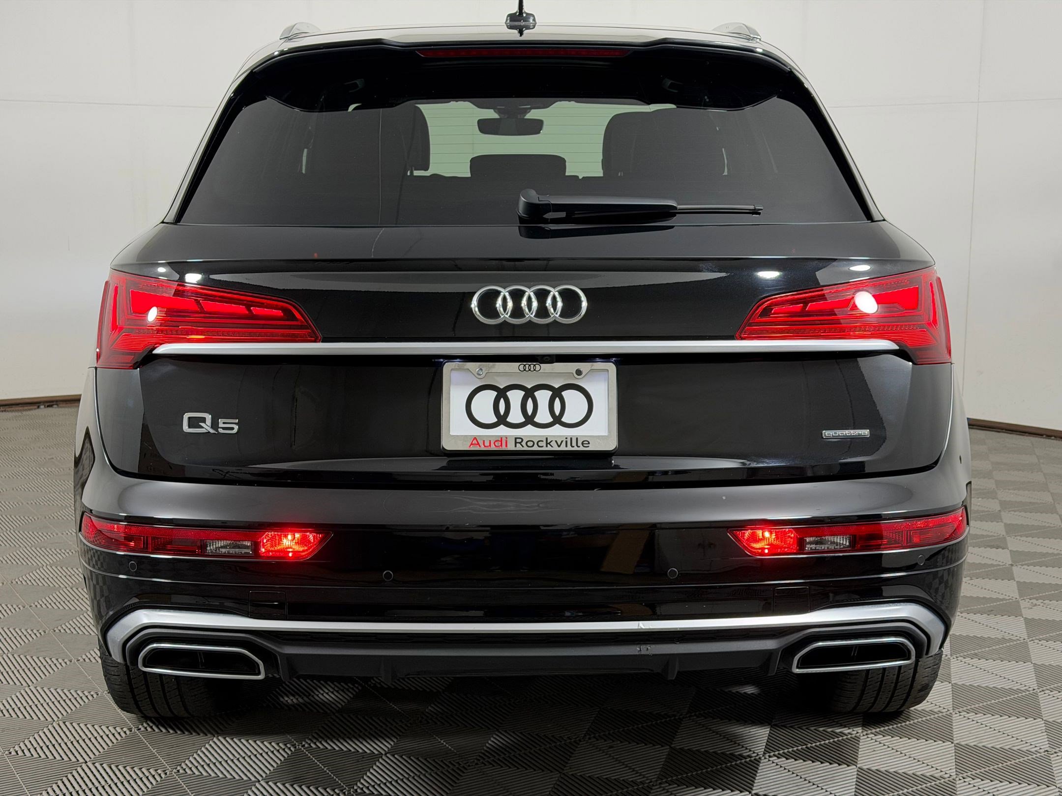 Certified 2022 Audi Q5 e Premium Plus w/ Premium Plus Package AWD/4WD image 10