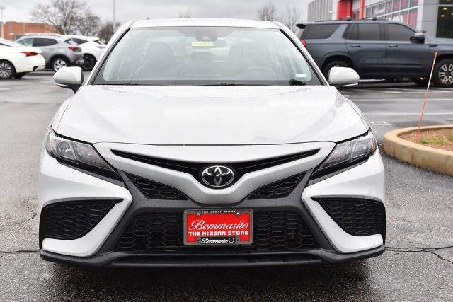 Used 2024 Toyota Camry SE image 4