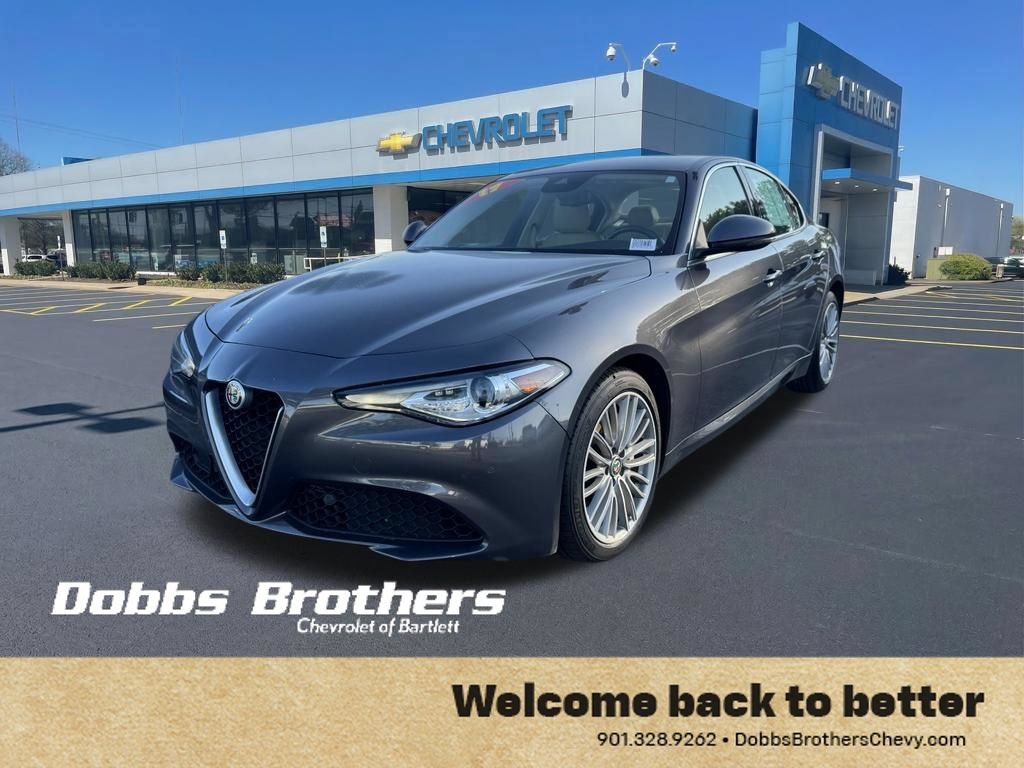 Used 2017 Alfa Romeo Giulia Ti w/ Lusso Light Wood Package AWD/4WD image 3