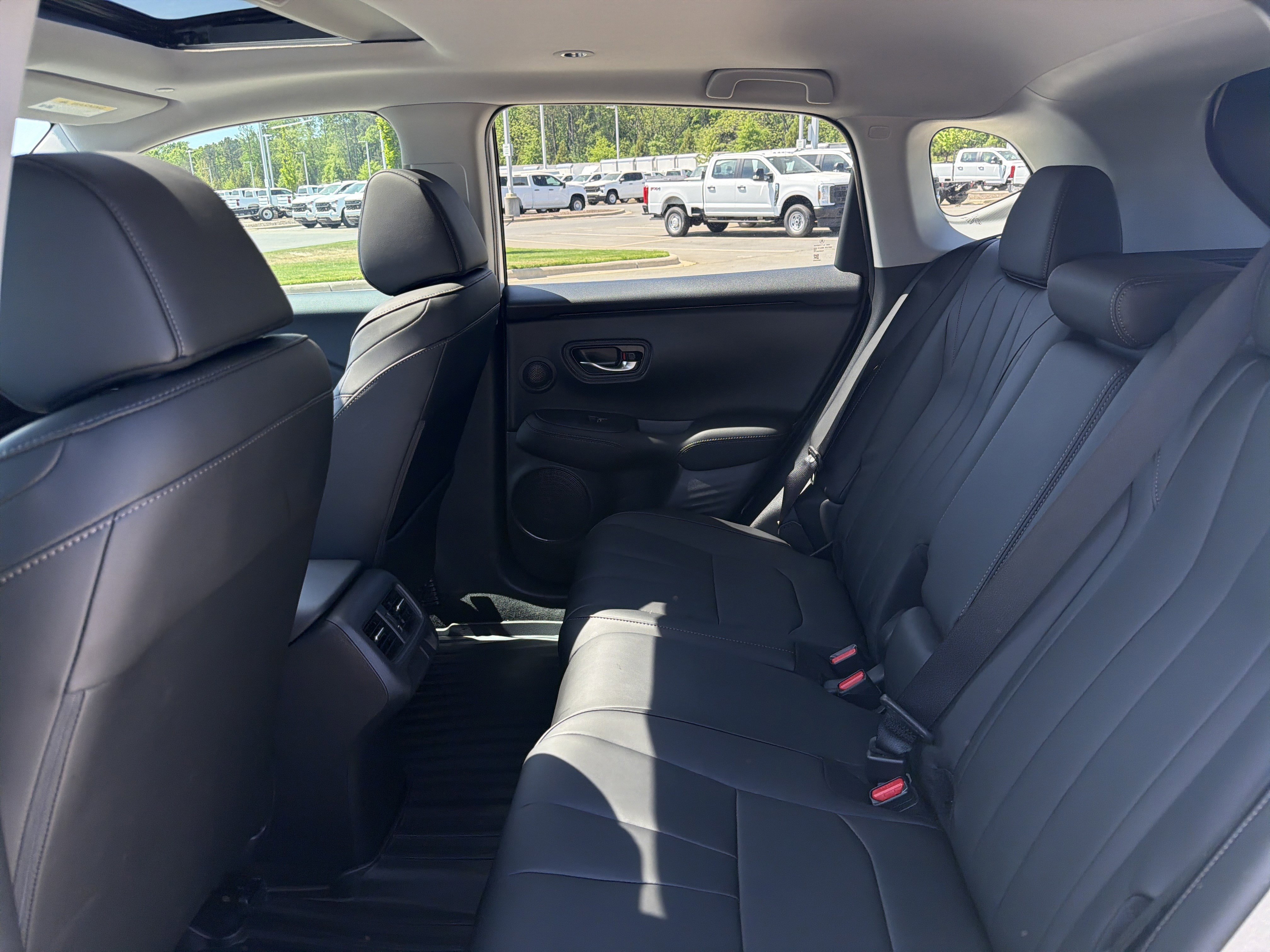 Certified 2025 Acura ADX AWD image 30