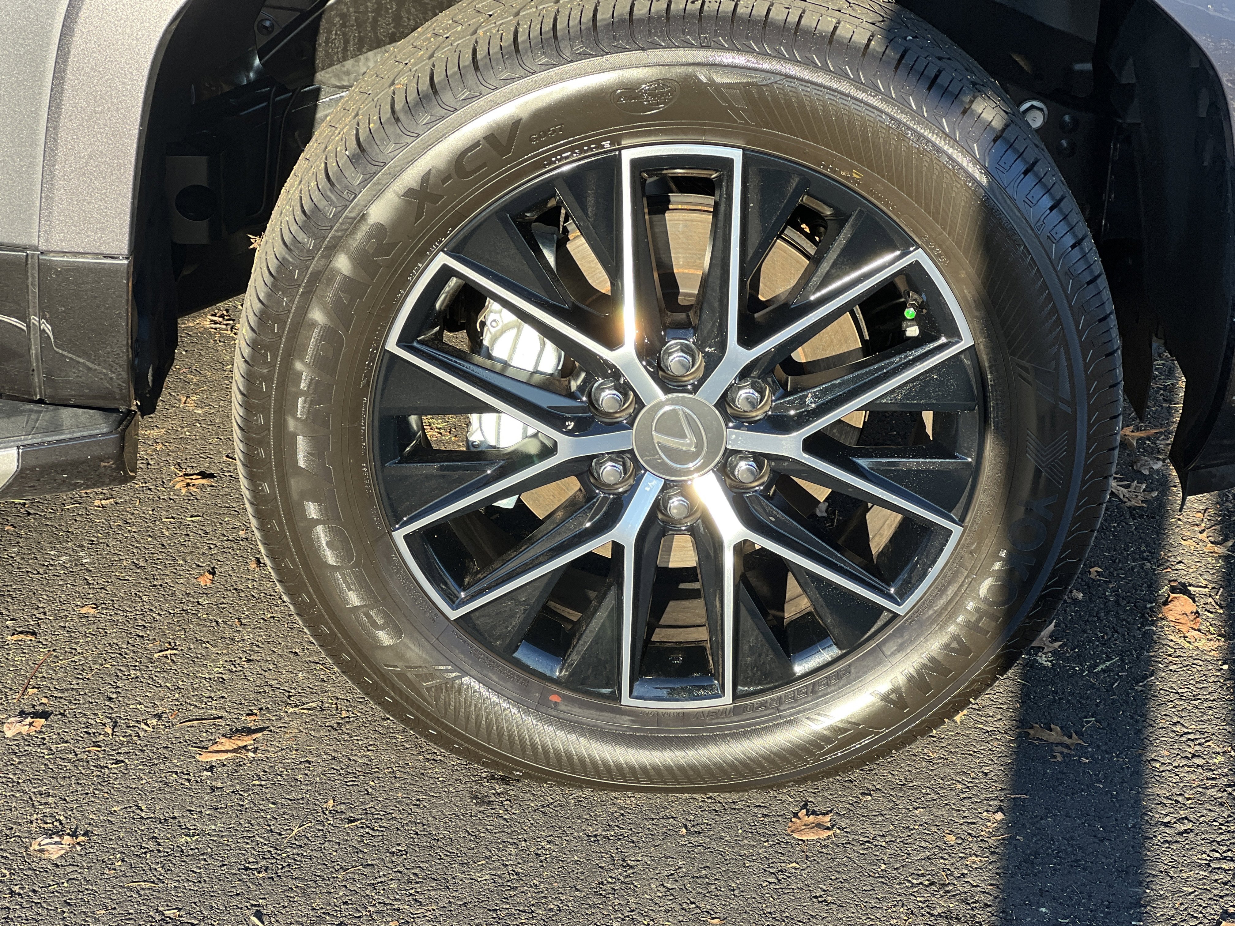 Used 2025 Lexus GX 550 image 10