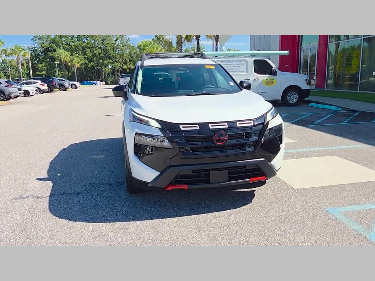 Used 2025 Nissan Rogue SV AWD/4WD image 21