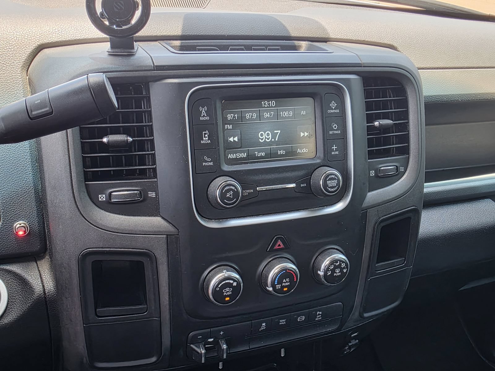 Used 2018 RAM 3500 Tradesman w/ Chrome Appearance Group AWD/4WD image 14