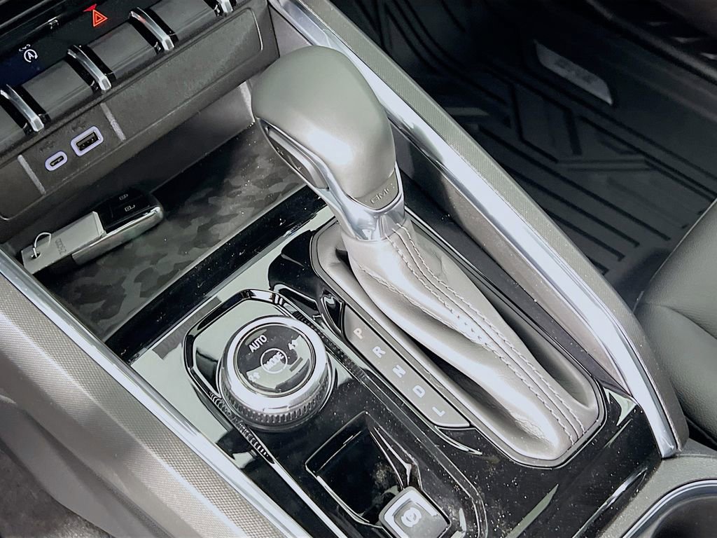 New 2026 GMC Canyon Elevation w/ Convenience Package image 14