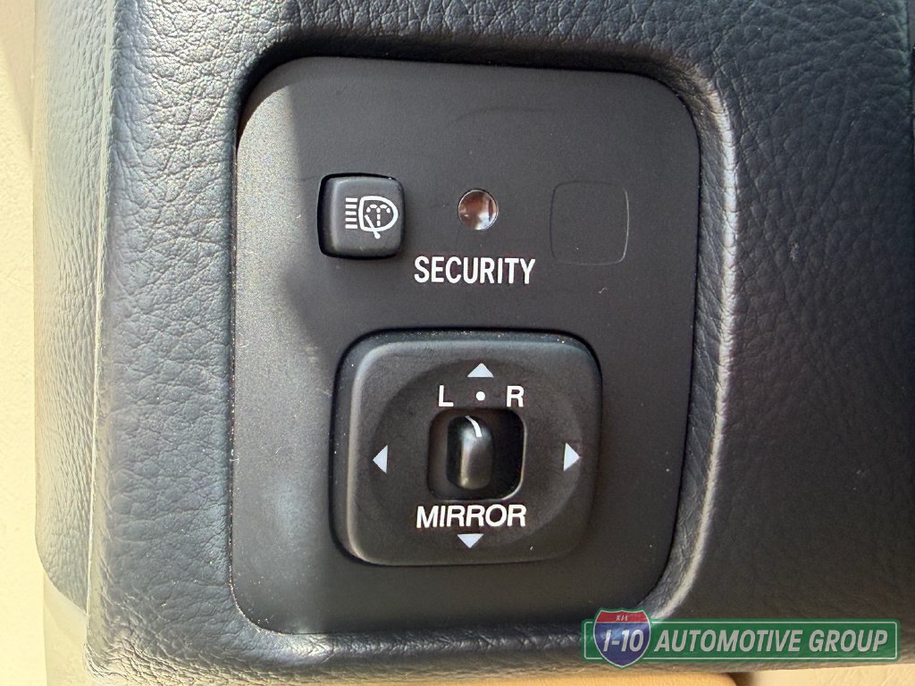 Used 2005 Lexus SC 430 Convertible w/ Preferred Accessory Pkg RWD image 31
