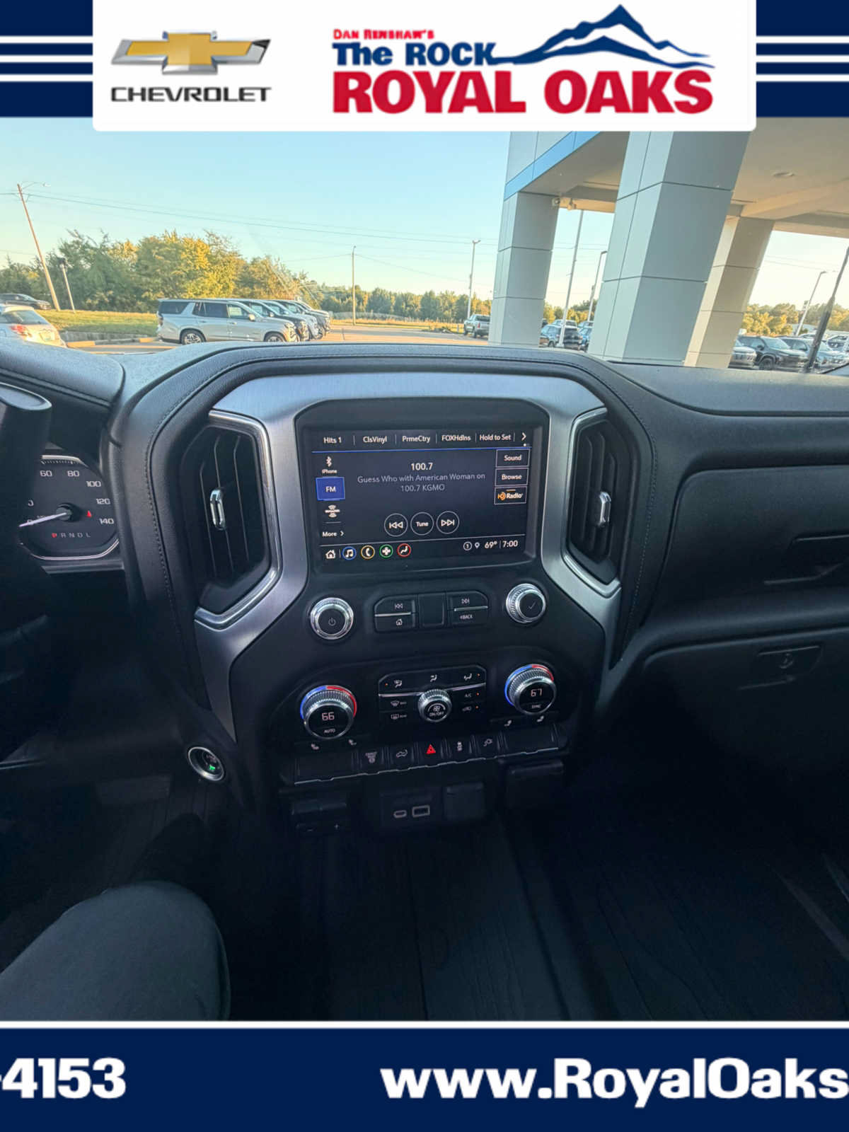 Used 2021 GMC Sierra 2500 SLT w/ Gooseneck/5TH Wheel Package AWD/4WD image 21