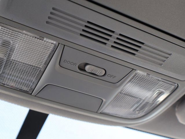Used 2018 Honda CR-V LX image 19