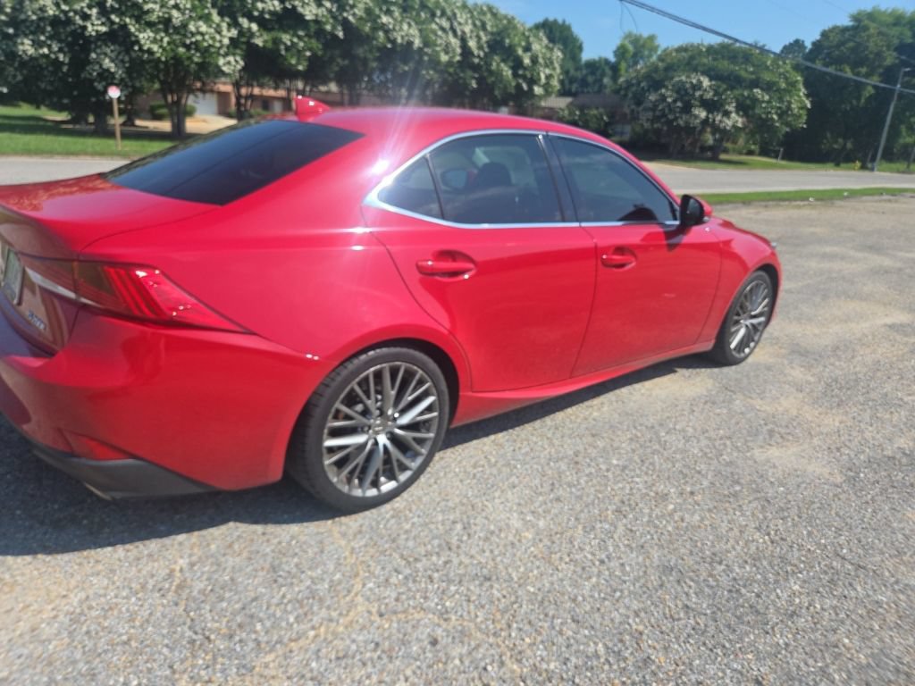 Used 2017 Lexus IS 200t RWD image 11