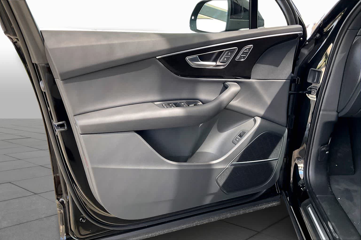 New 2026 Audi Q7 2.0T Premium AWD/4WD image 10