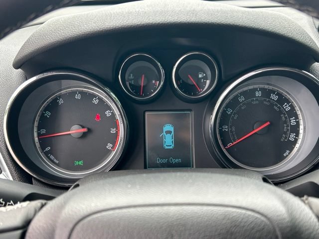 Used 2014 Buick Encore FWD image 40