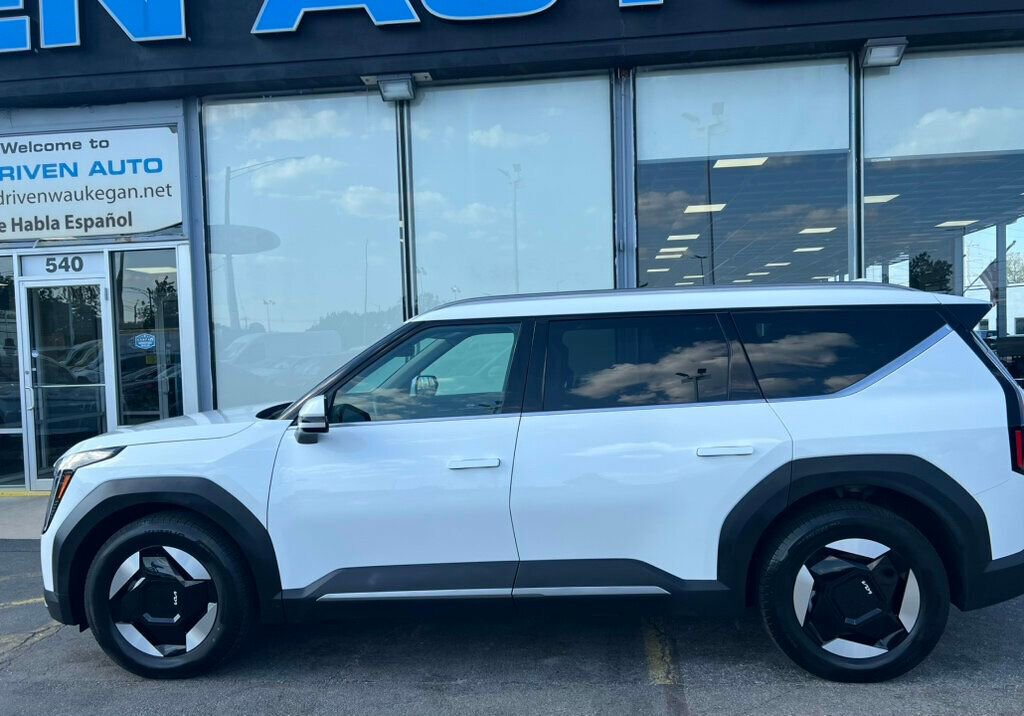 Used 2024 Kia EV9 Wind AWD/4WD image 48