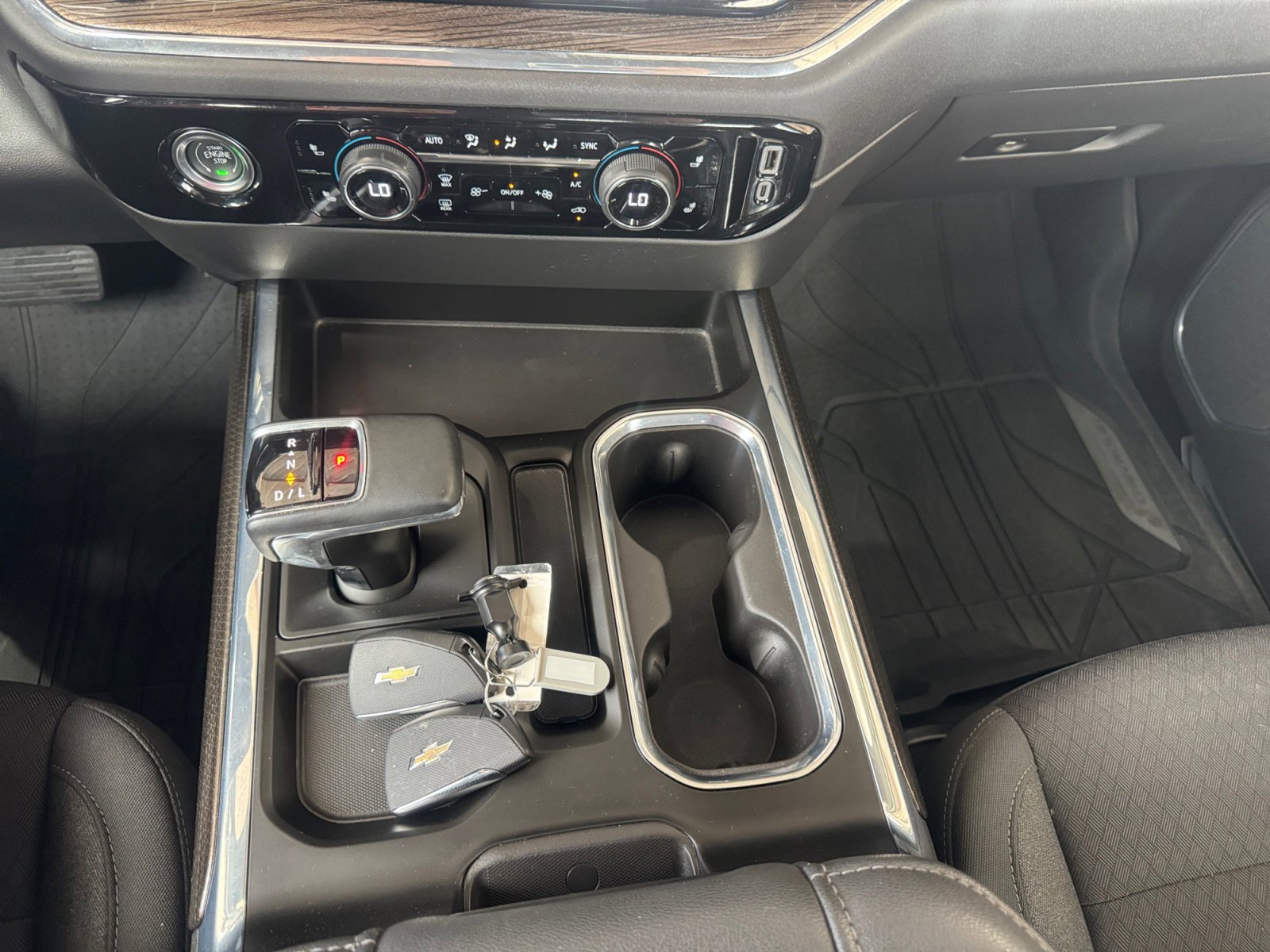 Used 2024 Chevrolet Silverado 1500 RST RWD image 15