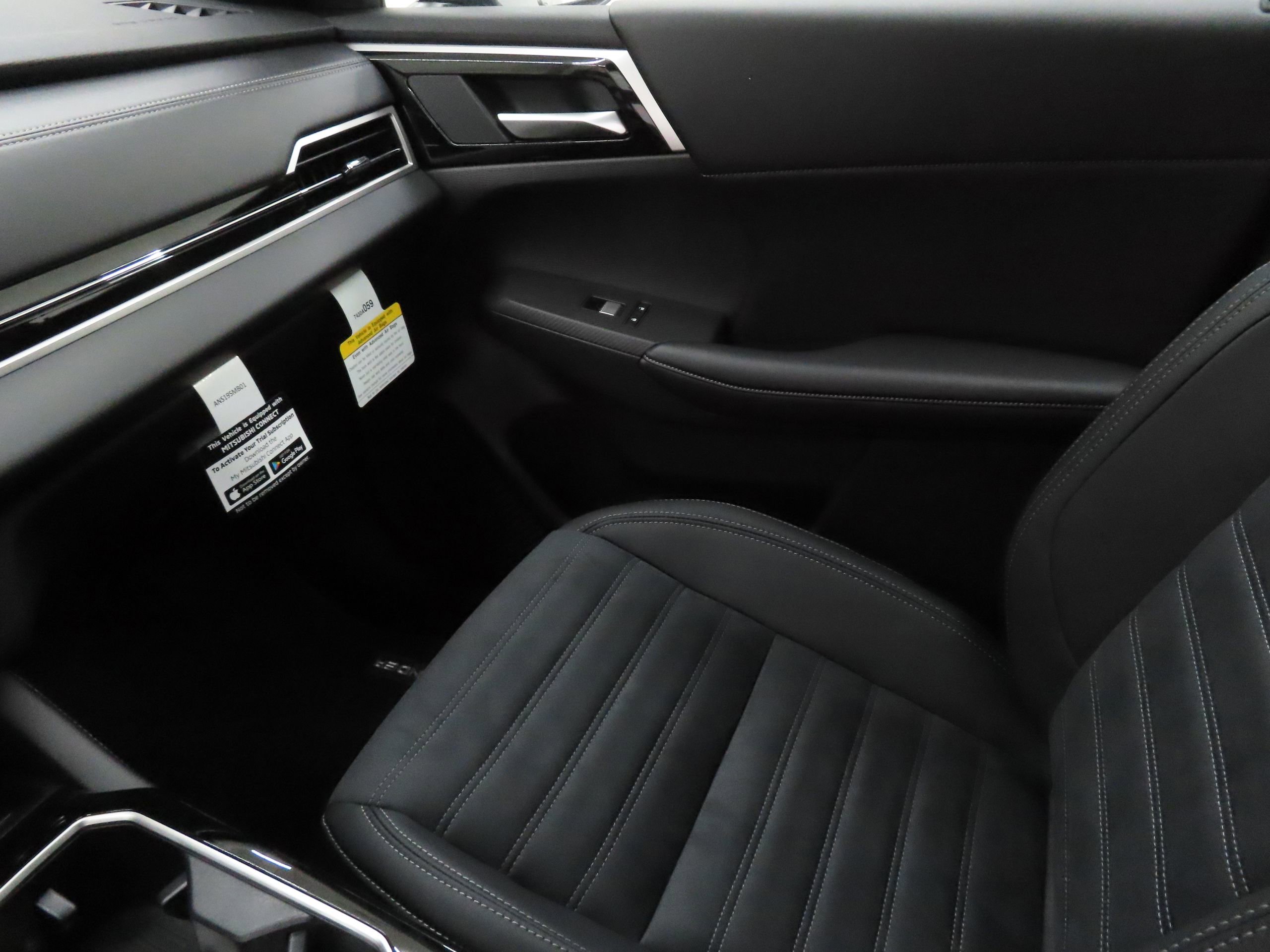 New 2026 Mitsubishi Outlander LE image 19