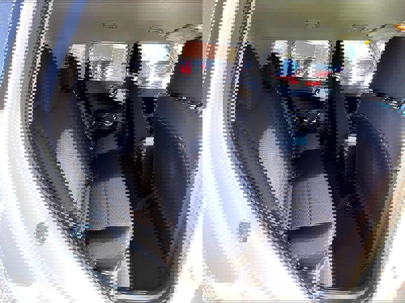 Used 2023 Kia Soul LX w/ LX Technology Package image 16