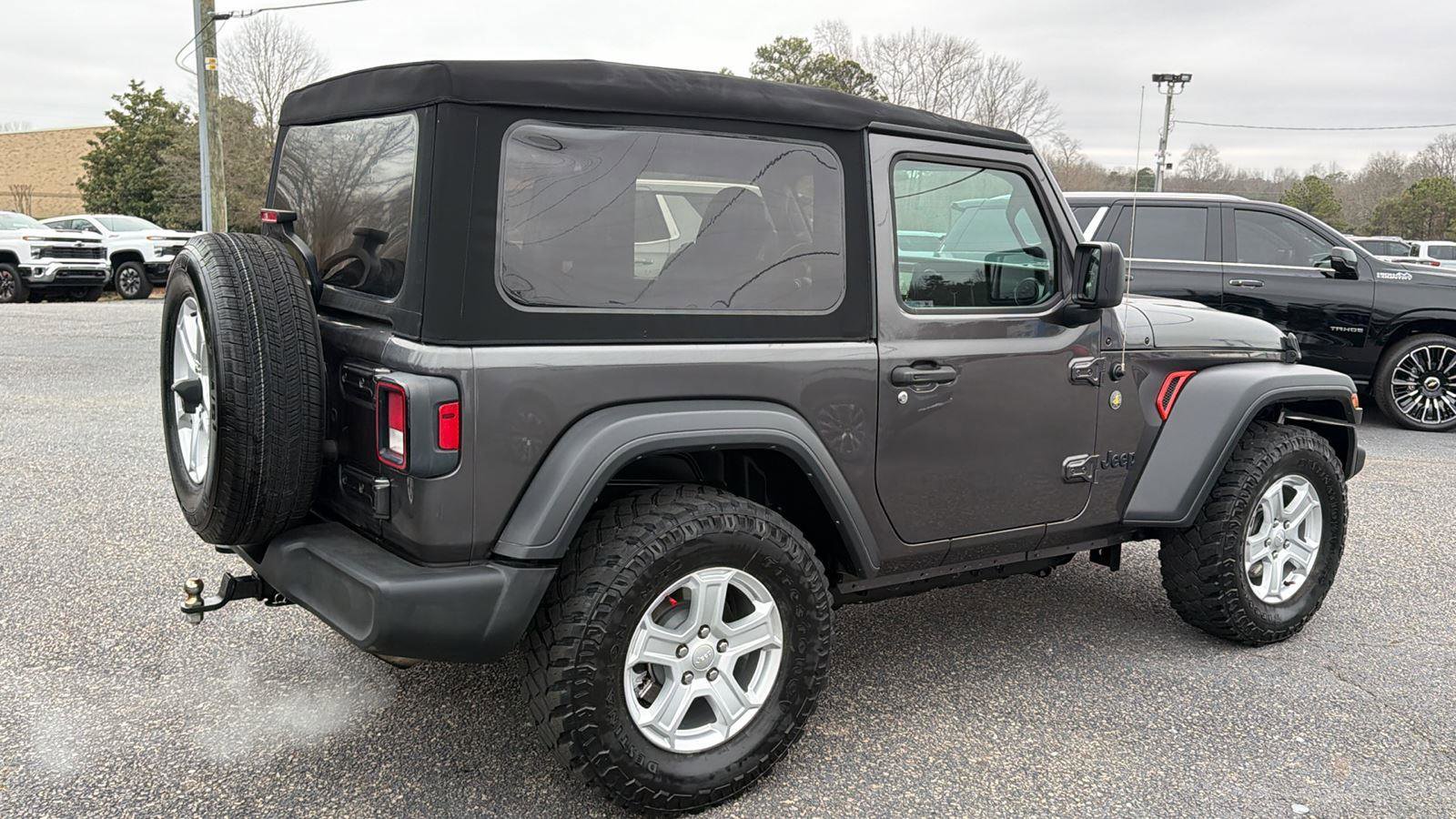 Used 2023 Jeep Wrangler Sport S image 5