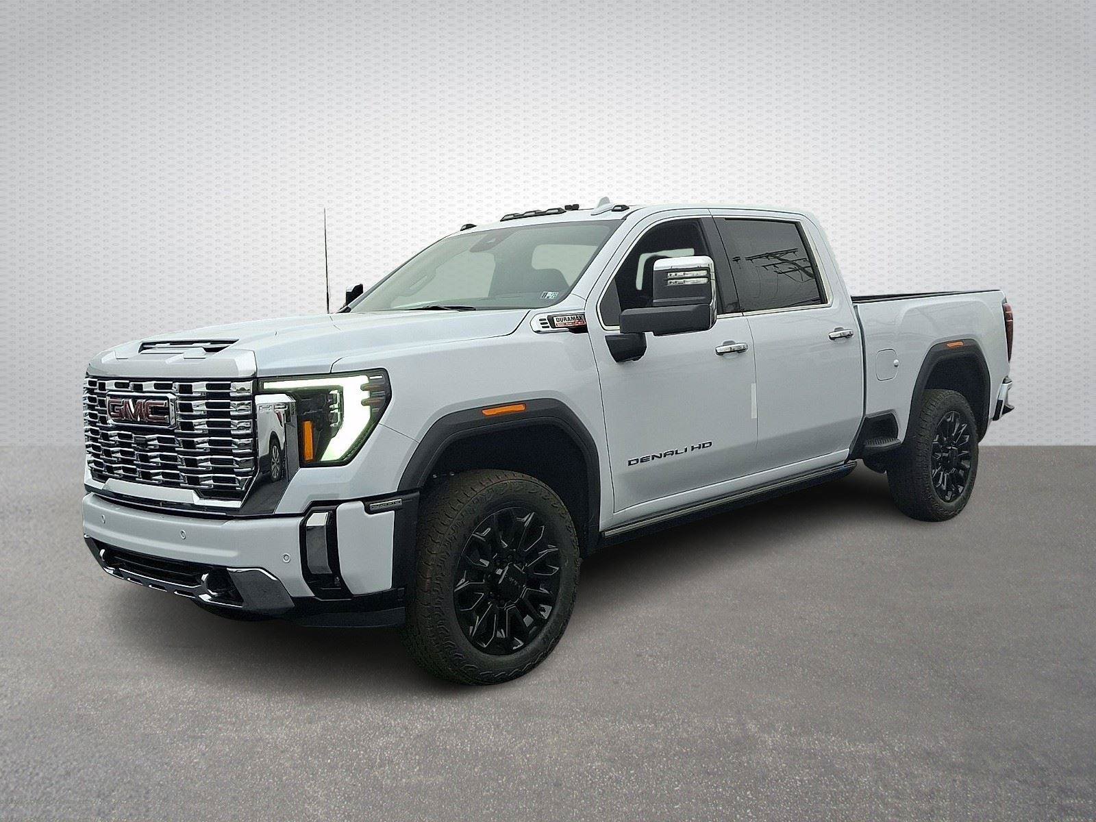 New 2026 GMC Sierra 2500 Denali w/ Denali Reserve Package AWD/4WD image 2