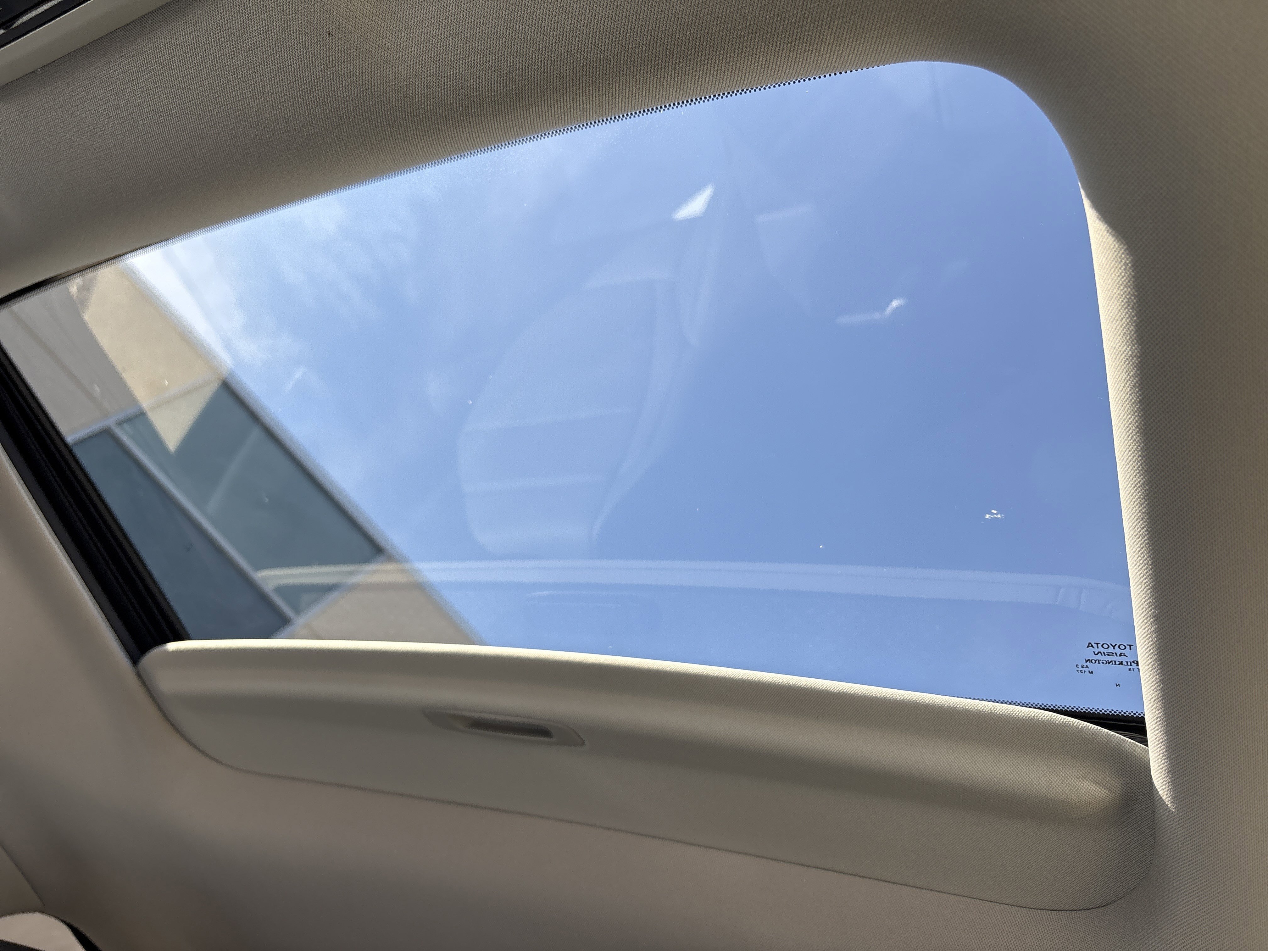 Used 2024 Toyota Sequoia Limited image 28