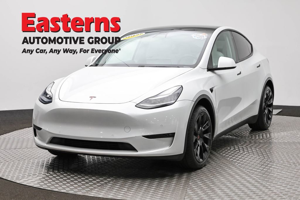 Used 2020 Tesla Model Y Long Range image 1