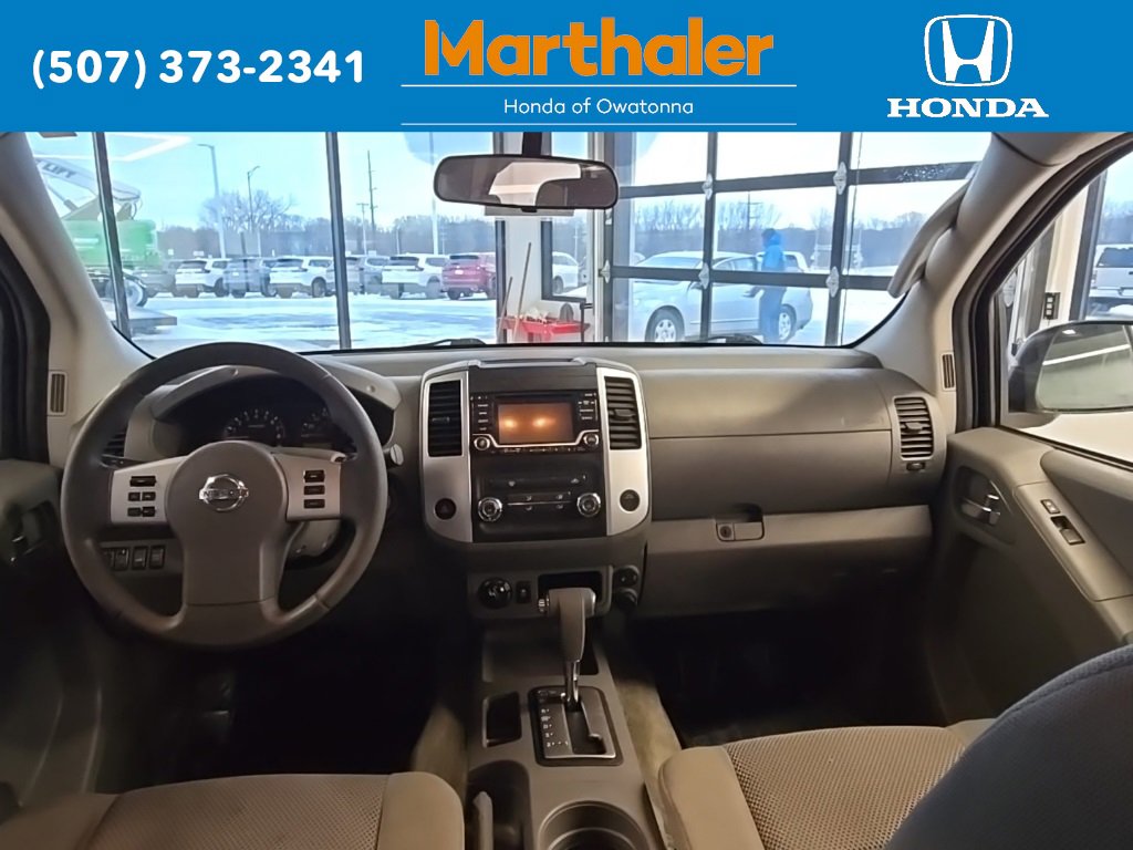 Used 2018 Nissan Frontier SV image 21