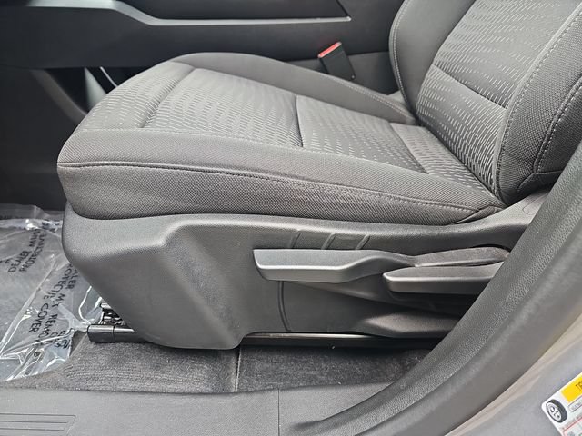 Used 2025 Chevrolet Equinox LT FWD image 18