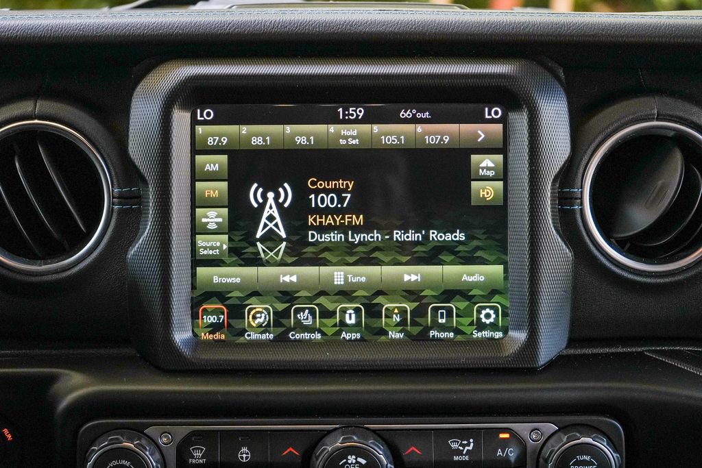 Used 2022 Jeep Wrangler Unlimited Rubicon 4xe w/ Cold Weather Group AWD/4WD image 13