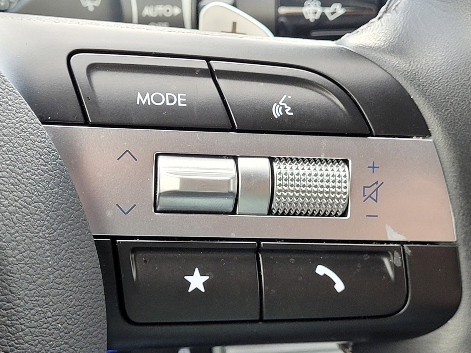 Certified 2025 Hyundai Sonata Limited image 23