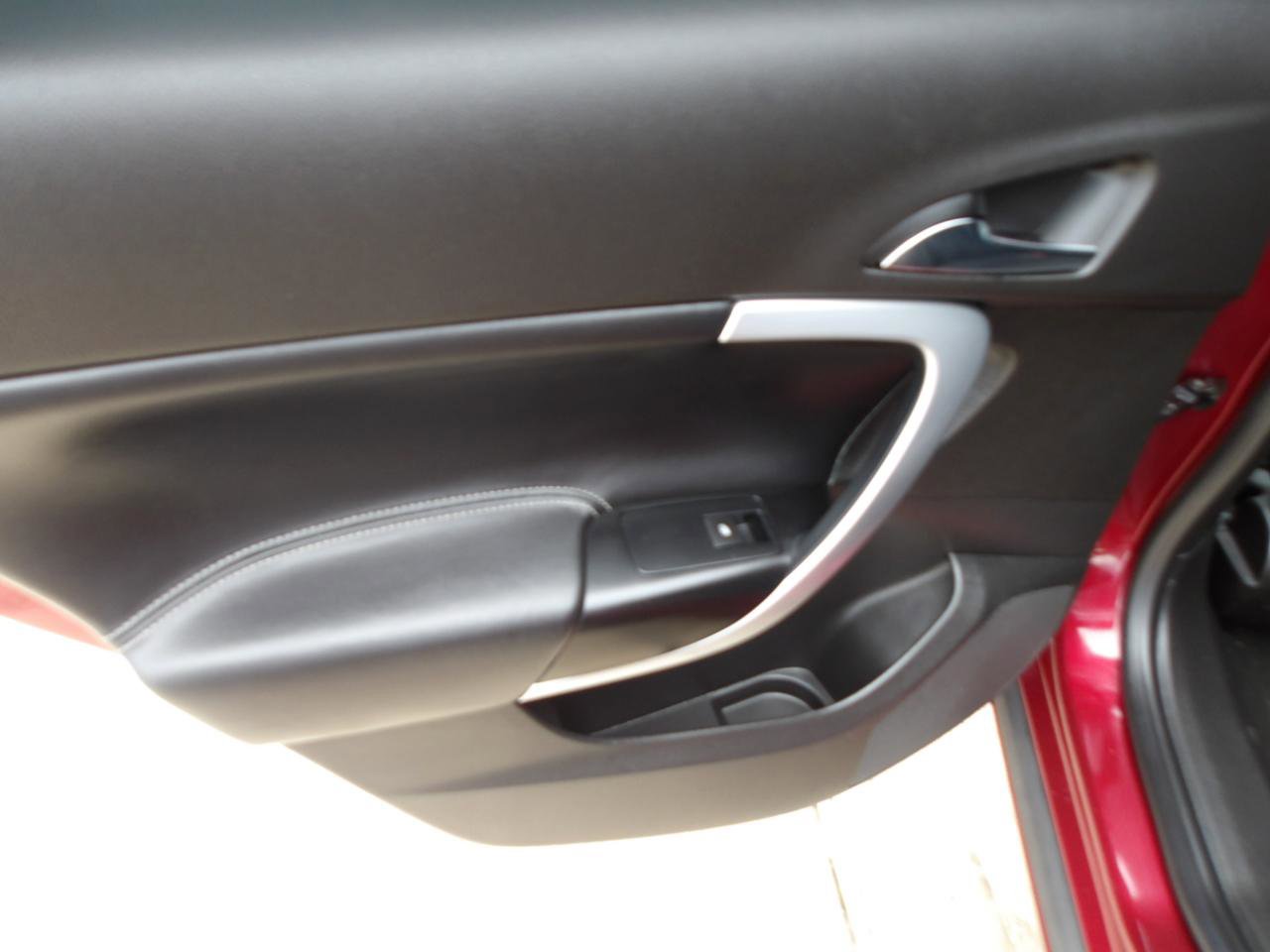 Used 2016 Buick Regal FWD image 16