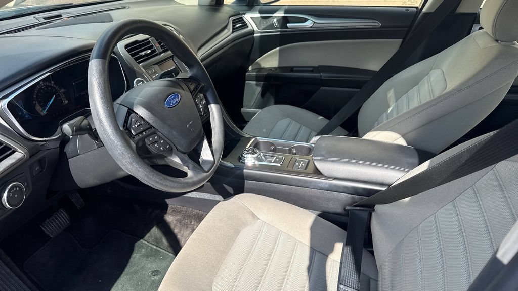 Used 2018 Ford Fusion S FWD image 8
