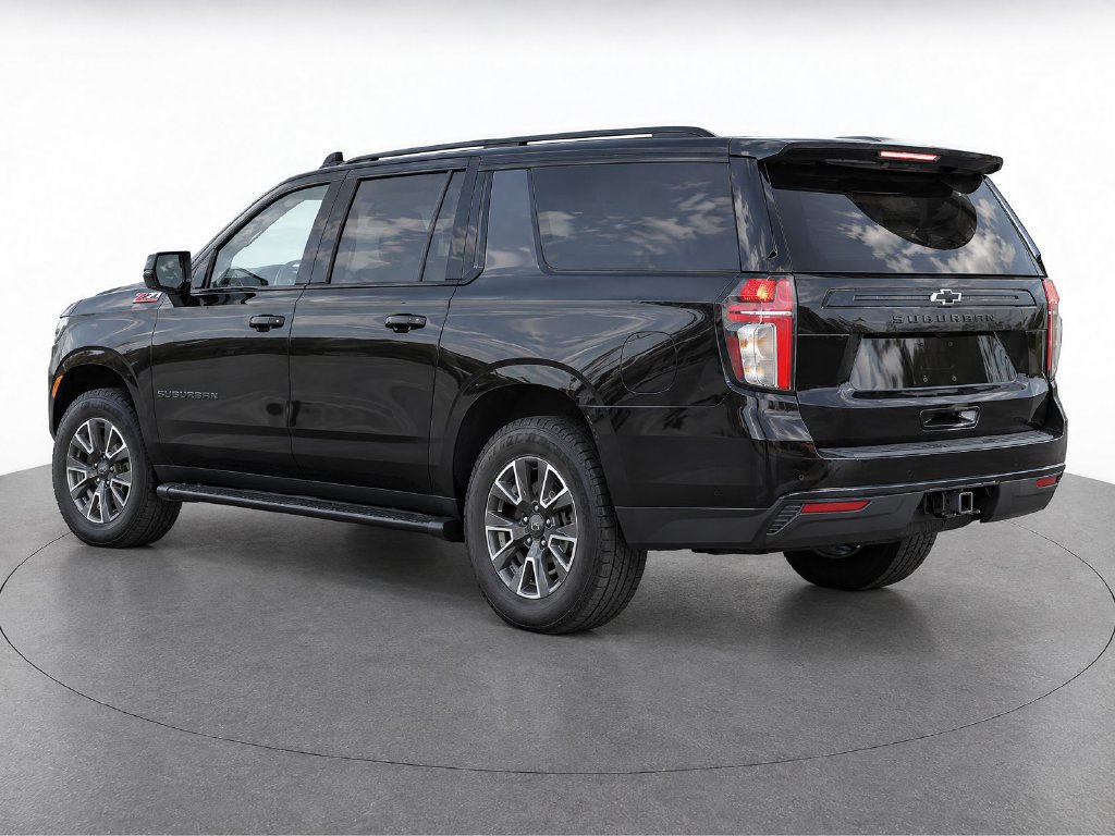 Used 2023 Chevrolet Suburban Z71 AWD/4WD image 3