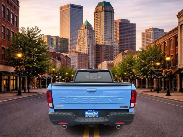 Used 2025 Honda Ridgeline TrailSport image 5
