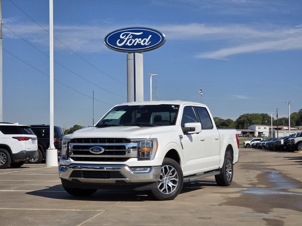 Used 2022 Ford F150 Lariat w/ Trailer Tow Package RWD image 3