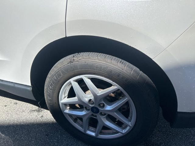 Used 2022 Ford Edge SEL w/ Convenience Package image 6