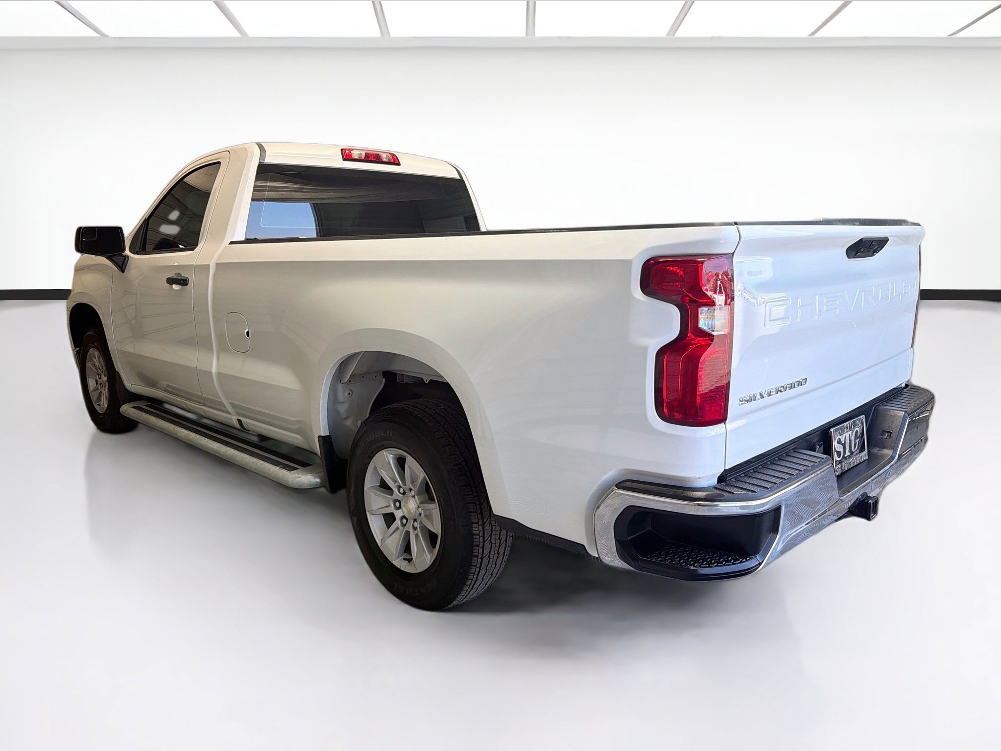 Used 2025 Chevrolet Silverado 1500 W/T RWD image 6