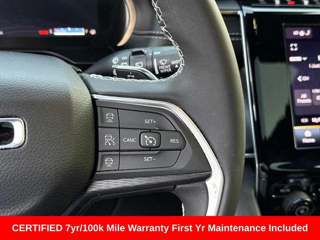Used 2025 Jeep Grand Cherokee Altitude AWD/4WD image 30