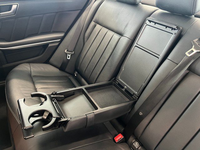 Used 2014 Mercedes-Benz E 350 4MATIC Sedan image 38