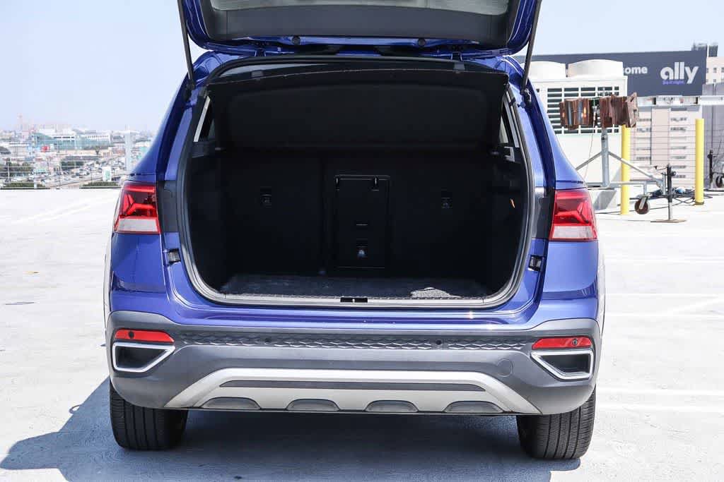 Used 2022 Volkswagen Taos SEL AWD/4WD image 28