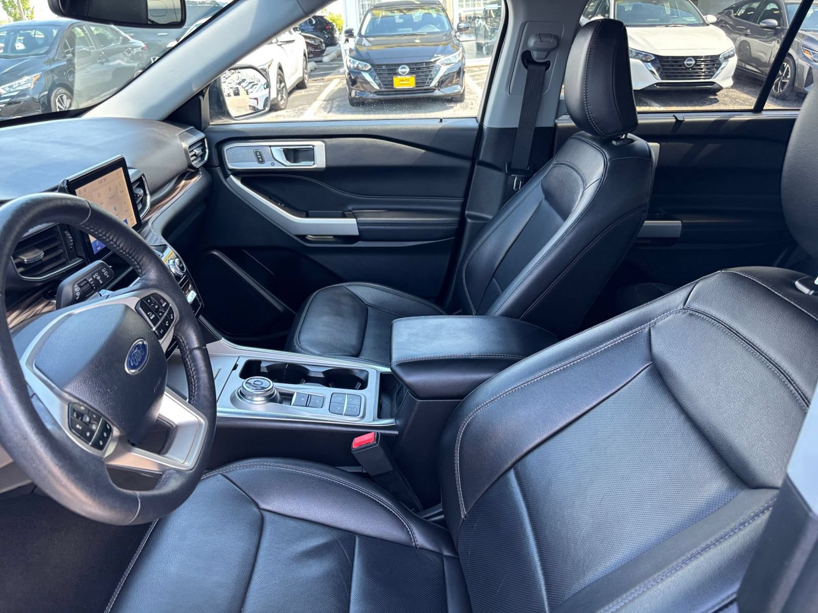 Used 2024 Ford Explorer Limited RWD image 25