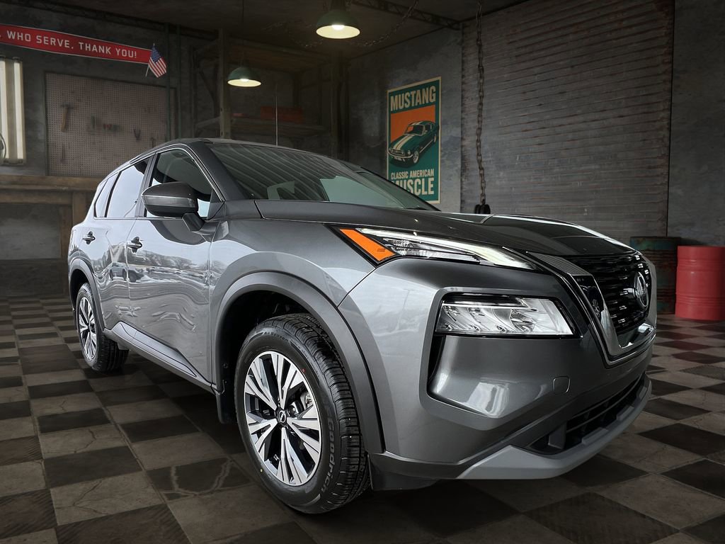 Used 2023 Nissan Rogue SV image 7