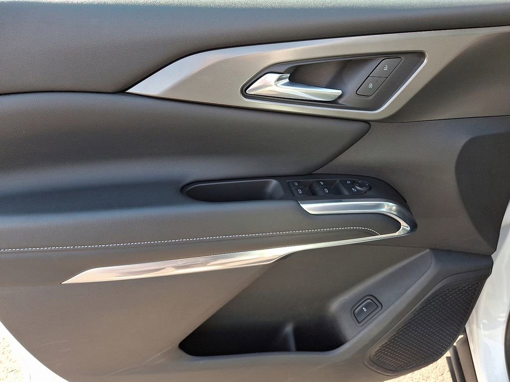 Certified 2025 Chevrolet Traverse LT image 14