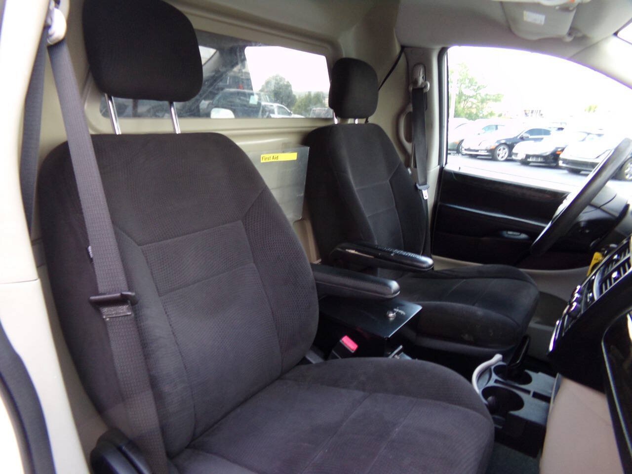 Used 2013 RAM C/V Tradesman FWD image 18