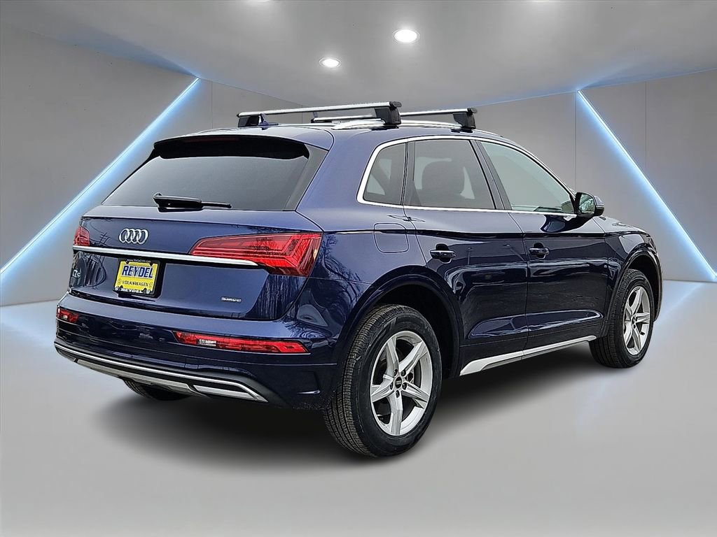 Used 2022 Audi Q5 2.0T Premium w/ Convenience Package image 4
