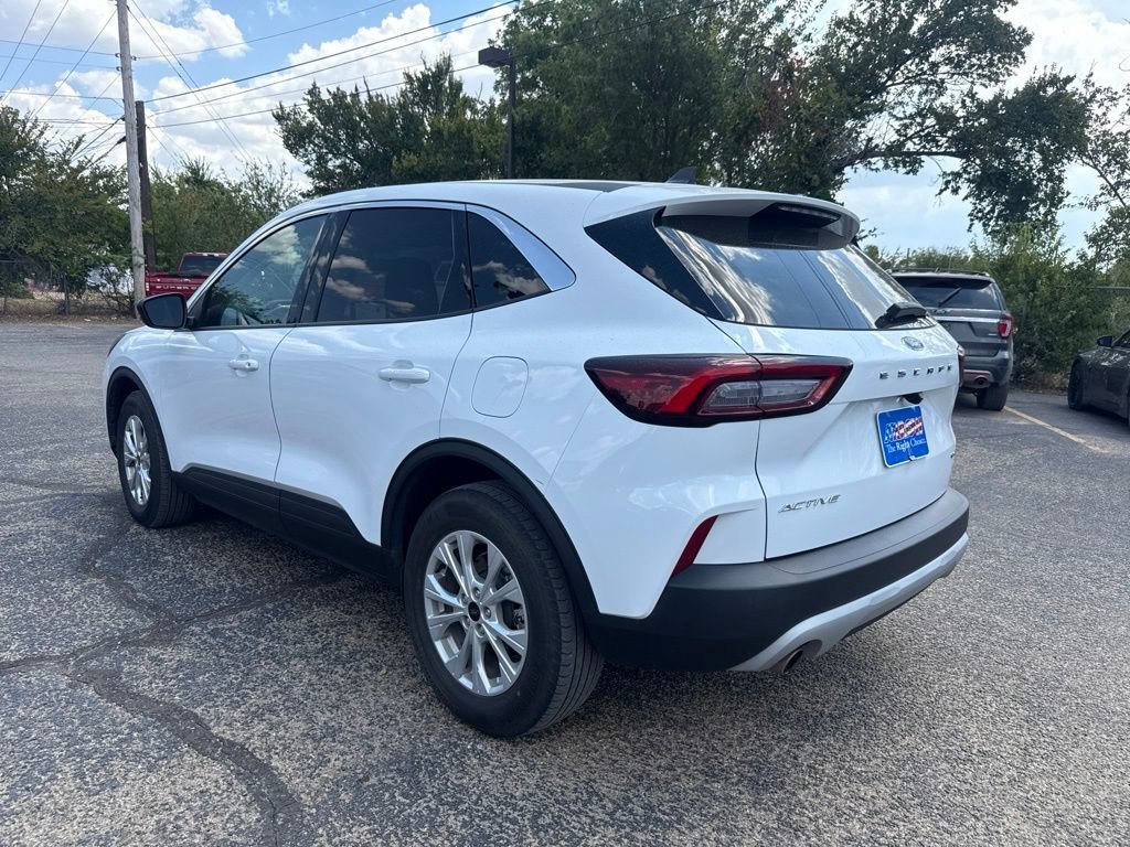 Used 2023 Ford Escape Active AWD/4WD image 4