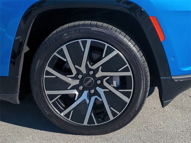 Used 2025 Jeep Wagoneer S Limited image 11