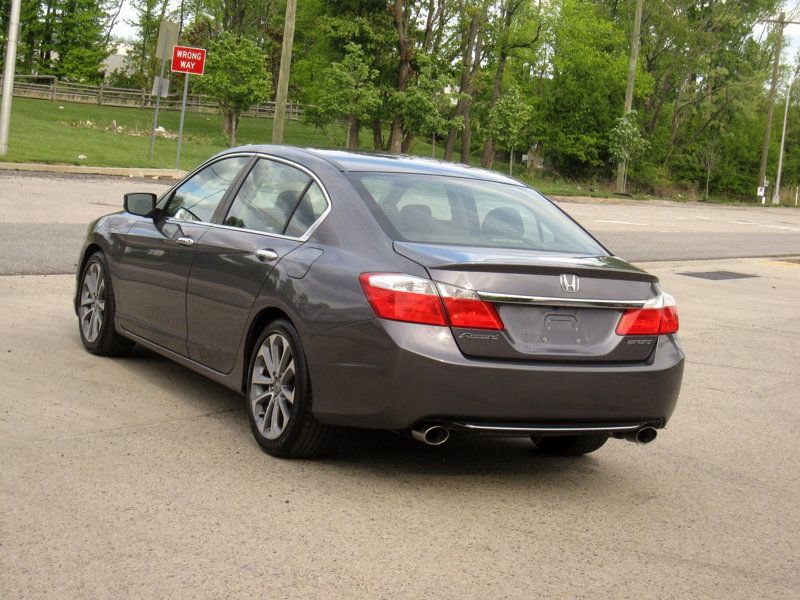Used 2013 Honda Accord Sport image 11