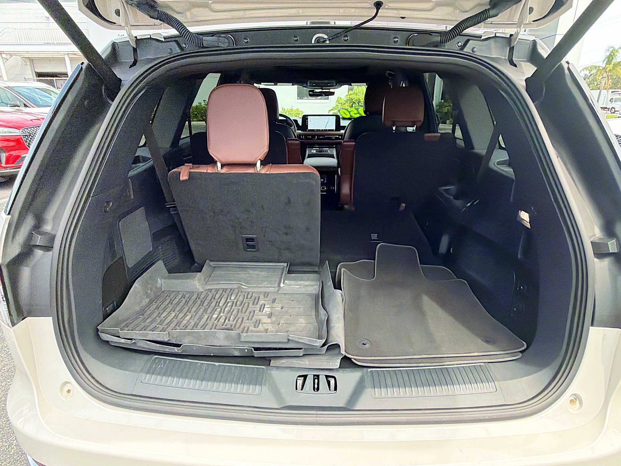 Used 2025 Lincoln Aviator Reserve w/ Illumination Package RWD image 27
