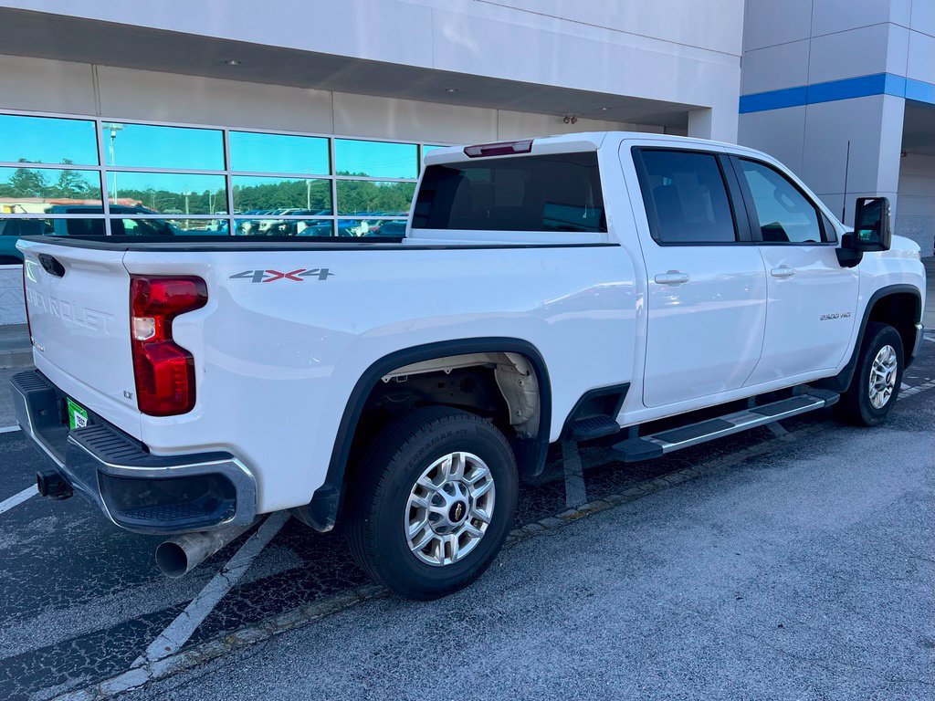 Used 2025 Chevrolet Silverado 2500 LT w/ Convenience Package AWD/4WD image 4